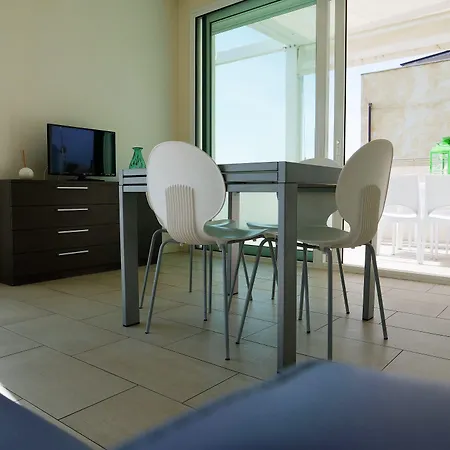 Sunrise Apartmanhotel 4*