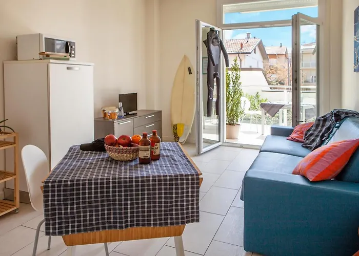 מלון דירות Sunrise 4*