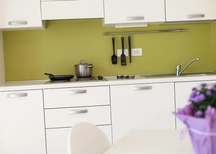 מלון דירות Sunrise 4*