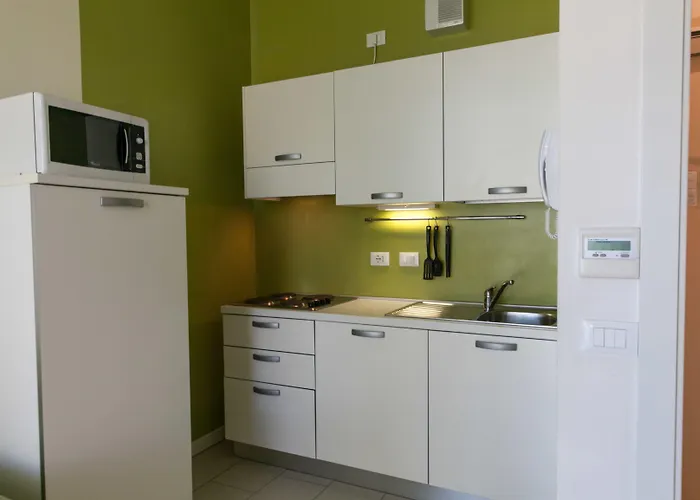 Sunrise Apartmanhotel 4*